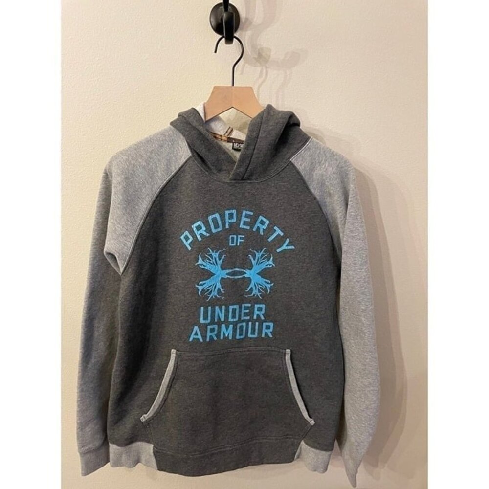Under Armour women’s hoodie size M loose fit‎